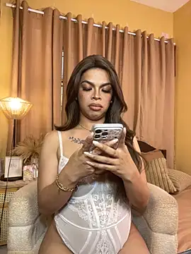 Nyxie_luxx 在線直播表演