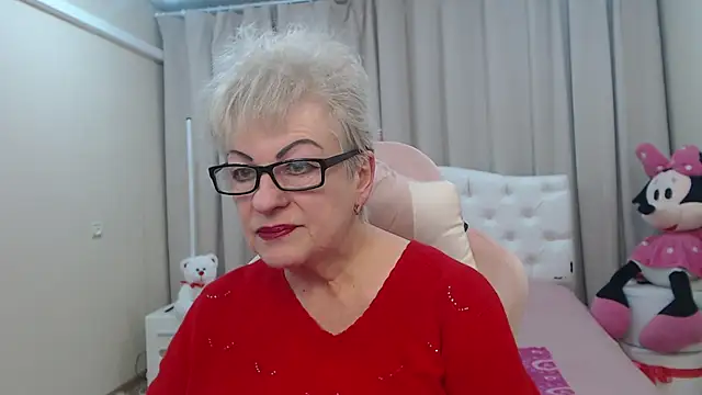 Chat XXX en directo de KayleSmoll