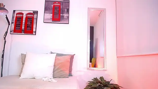 Chat +18 de Imsophie2 ao vivo