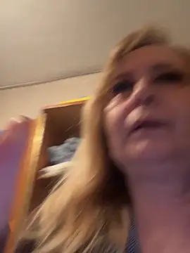 Chat XXX ao vivo de Irina2909@xh