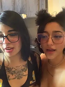 Chat +18 de LilithMonette ao vivo