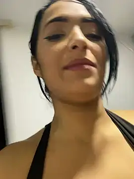 Chat XXX en directo de SaharQamar