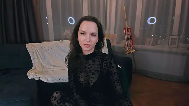 Ariadna_Shy 即時 XXX 聊天