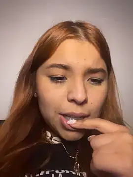 Pertunjukan Kamera Web baddieasiantv