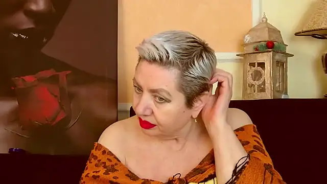 LadyPosh: онлайн-секс-чат