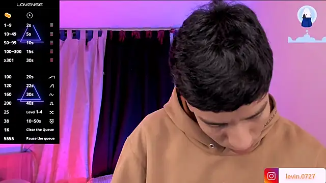 Chat XXX ao vivo de Damien_Howard