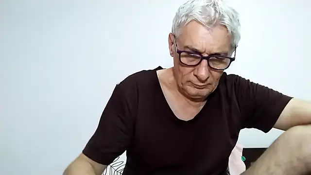 Chat XXX ao vivo de BIGUNCUTHARDCOCK