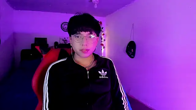 AnggelONfiree Live XXX Chat