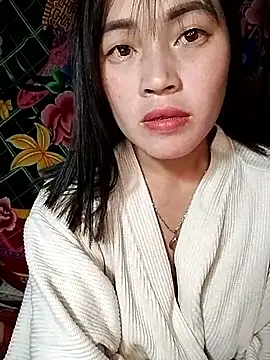 Chatroom XXX en direct de Hani-i