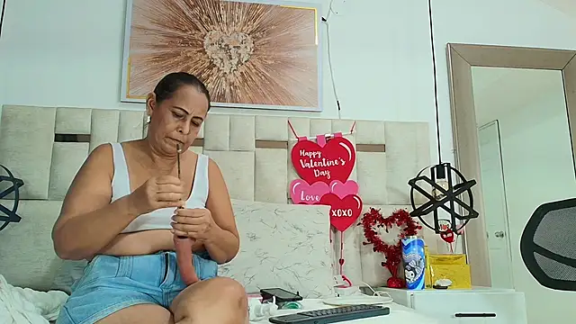 Sara_BigAss-n Live XXX chat