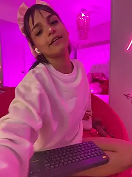 Chatroom XXX en direct de Kitty_madness