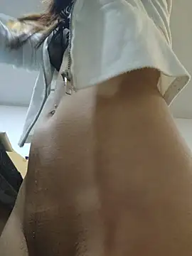 XXX chat uživo modela Lucia_princess_xxx