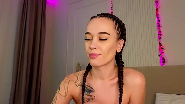 BBabyShark Adlı Modelin Canlı XXX Sohbeti