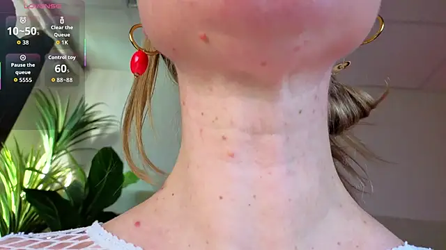 Nicole_hard_nipples' Webcam Show