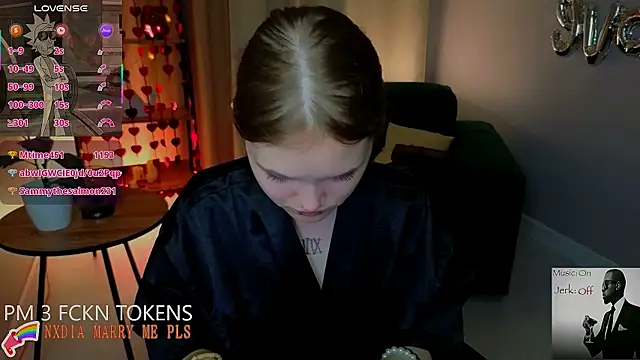 Dilara_xBaby Adlı Modelin Canlı XXX Sohbeti