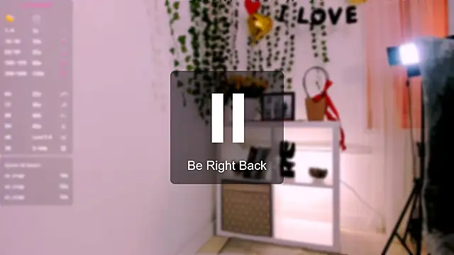 DelilahTaylor 即時 XXX 聊天