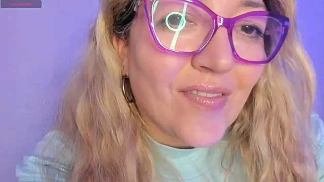 Naty_Mature_のライブXXXチャット