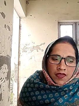 Cute-karisma1234 – Naživo XXX chat