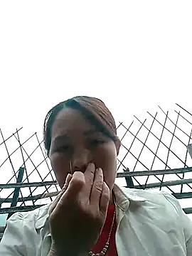 Gummiesu 网络视讯表演