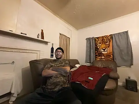 ThrowedWorldWide: онлайн-секс-чат