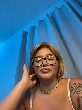 Isisbennett's Live XXX Chat