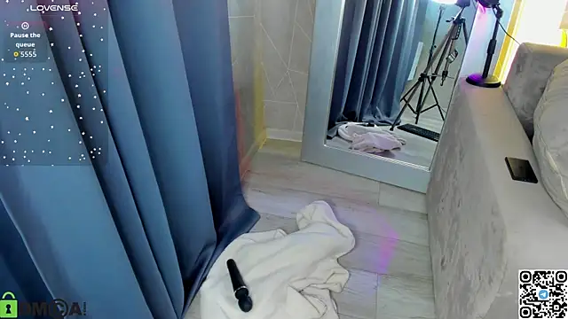 Lea_much Live XXX-chat