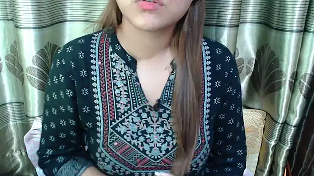 Онлайн чат XXX queen_angelina