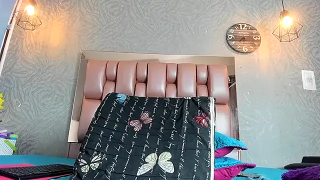 Chat +18 de KOURTNEY-- ao vivo