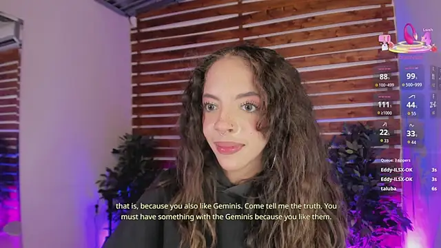 Chat +18 de Sapphire_Venuss ao vivo