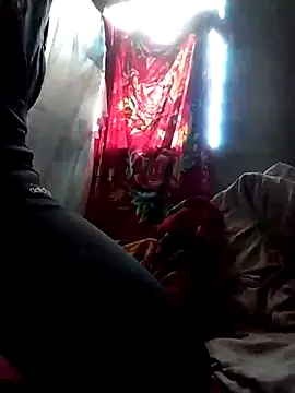 Pokazy przed kamerką – PhamPm70