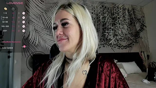 Kira_Key's Live XXX Chat