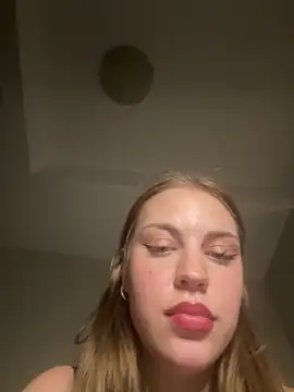 Chatroom XXX en direct de elliepixie