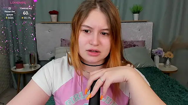 Chat +18 de MilanaXHoney ao vivo