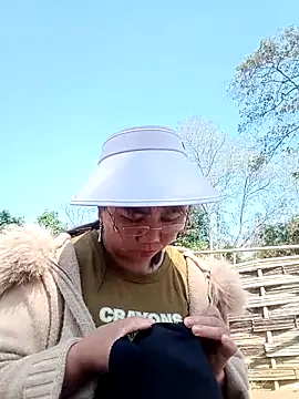 alycen live XXX chat