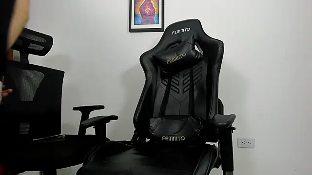 SebastianKnight webkamerás műsora