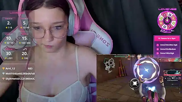 Chatroom XXX en direct de PinkiAura