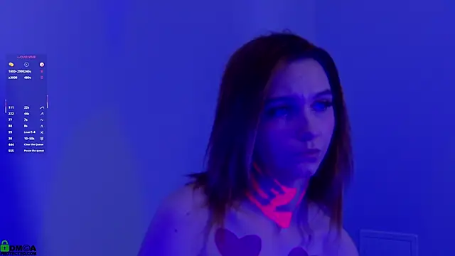 SaraHearts élő XXX-chatje