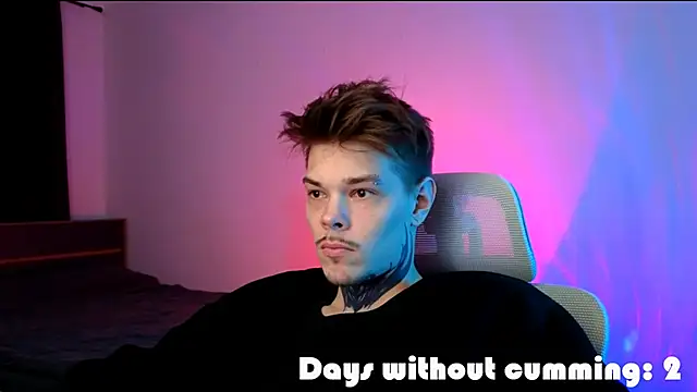 DENIS_HERE 即時 XXX 聊天