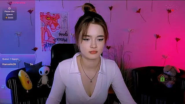 liana_kisses élő XXX-chatje