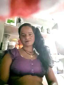 Pokazy przed kamerką – kiiuu_sexe