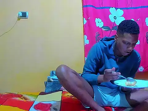 Chat +18 de aunstin_farid1 ao vivo