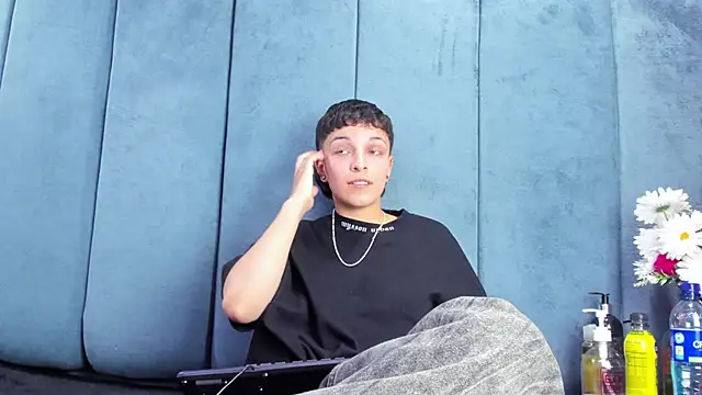 Megan_Thompson_'s Live XXX Chat