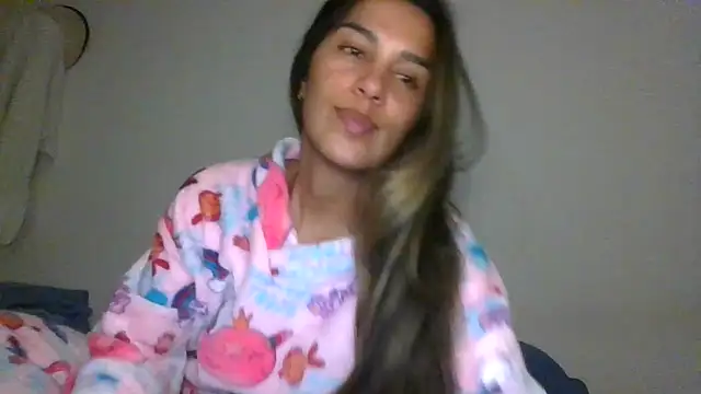 Chat XXX ao vivo de Juanabrunette7