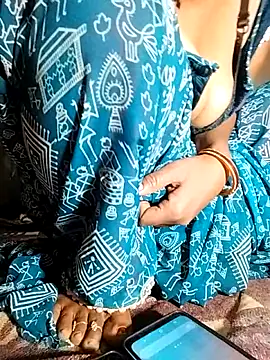 Hot_bhabhi300's Live XXX Chat