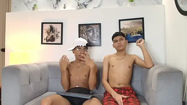 COUPLES_BOYS Webcam-Show