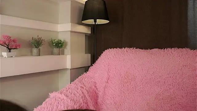 Czat XXX na żywo – NanaMertins