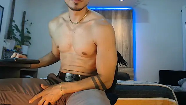 Andrew_4_ Show Webcam