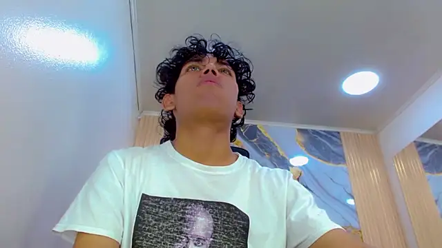 โชว์เว็บแคมของ DaviidBuckx_