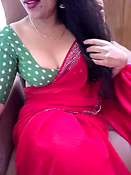 Roja-Telugu777 Chat XXX live