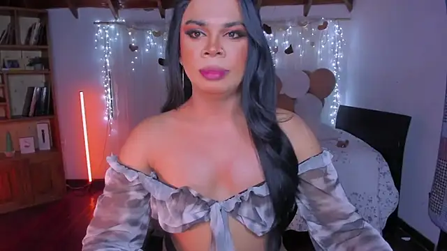 CuteRomi Chat XXX live